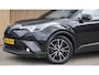 Toyota C-HR / C-HR+ 1.8 122pk Hybrid Executive H-Leder Keyless LED 17inch LM Stoel & Stuur V.W. Navi A-Camera 52777km!