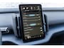 Volvo EX30 Cross Country Twin Motor Performance Ultra 69 kWh AWD | Google | Adaptieve Cruise Control | Harman Kardon Audio | 360 Camera | Panoramadak | Elektrische stoelen | Keyless | Extra Getint Glas achter | Dodehoekdetectie | Elek. Achterklep | 19" LM