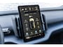 Volvo EX30 Cross Country Twin Motor Performance Ultra 69 kWh AWD | Google | Adaptieve Cruise Control | Harman Kardon Audio | 360 Camera | Panoramadak | Elektrische stoelen | Keyless | Extra Getint Glas achter | Dodehoekdetectie | Elek. Achterklep | 19" LM