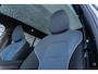 Volvo EX30 Cross Country Twin Motor Performance Ultra 69 kWh AWD | Google | Adaptieve Cruise Control | Harman Kardon Audio | 360 Camera | Panoramadak | Elektrische stoelen | Keyless | Extra Getint Glas achter | Dodehoekdetectie | Elek. Achterklep | 19" LM