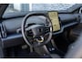 Volvo EX30 Cross Country Twin Motor Performance Ultra 69 kWh AWD | Google | Adaptieve Cruise Control | Harman Kardon Audio | 360 Camera | Panoramadak | Elektrische stoelen | Keyless | Extra Getint Glas achter | Dodehoekdetectie | Elek. Achterklep | 19" LM
