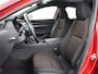 Mazda 3 2.0 e-SkyActiv-X M Hybrid 186 Comfort | Stoelverwarming | Head-Up | Adaptive cruise | Carplay | Camera | Full LED | Navigatie | Climate control | Stuurverwarming | Side Assist