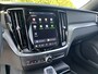 Volvo V60 T6 Plug-in hybrid AWD Plus Dark | Blis | Keyless | 360 camera | Trekhaak | Stoel en Stuur verwarming |
