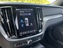 Volvo V60 T6 Plug-in hybrid AWD Plus Dark | Blis | Keyless | 360 camera | Trekhaak | Stoel en Stuur verwarming |