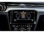 Volkswagen Passat 1.5 TSI R-Line|Camera|Acc|Lane-Assist|Keyless-Entry|