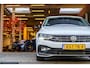 Volkswagen Passat 1.5 TSI R-Line|Camera|Acc|Lane-Assist|Keyless-Entry|