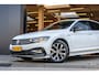 Volkswagen Passat 1.5 TSI R-Line|Camera|Acc|Lane-Assist|Keyless-Entry|