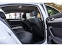 Volkswagen Passat 1.5 TSI R-Line|Camera|Acc|Lane-Assist|Keyless-Entry|