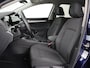 Volkswagen Golf 1.0 TSI Life | Camera | Carplay | Park Assist | Adaptive cruise | Navigatie | Sfeerverlichting | Full LED | Climate control | Digital Cockpit | Climate control | Bluetooth