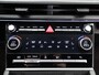Hyundai Santa Fe 1.6 T-GDI PHEV Black Line 4WD 7p | Lederen Bekleding | Apple Carplay/Android Auto | Voor- en Achter Stoelen Verwarmd | Navigatie Full Map | Lichtmetalen Velgen 20'' |