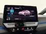 Volkswagen ID.3 58KWH First Black Edition | Snelladen | SOH 92% | Virtual | Sfeer | Adap. Cruise | Trekhaak | Carplay | Parkeersens.