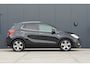 Opel Mokka 1.6 Cosmo 2013 Stoelverwarming SUV Cruise control Camera Bluetooth telefoon Navigatie