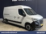 Renault Master 2.3 dCi 136pk L2H2 Euro6 Airco | Camera | Cruisecontrol | 2500kg Trekhaak | Parkeersensoren Bijrijdersbank