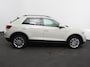 Volkswagen T-Roc 1.0 TSI Life Digitale Cockpit Navigatie Apple Carplay/Android Auto Adaptive Cruise control Parkeer sensoren Lichtmetalen Velgen 16" Extra Getint glas