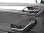 Volkswagen T-Roc 1.0 TSI Life Digitale Cockpit Navigatie Apple Carplay/Android Auto Adaptive Cruise control Parkeer sensoren Lichtmetalen Velgen 16" Extra Getint glas