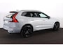 Volvo XC60 T6 Recharge AWD Plus Black Edition - Panorama/schuifdak - IntelliSafe Assist & Surround - 360º Camera - Harman Kardon audio - Adaptieve LED koplampen - Verwarmde voorstoelen, stuur & achterbank - Parkeersensoren voor & achter - Elektr. bedienb. voorstoelen met geheugen - Head up display - Draadloze tel. lader - Extra getint glas - 21' LMV