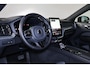 Volvo XC60 T6 Recharge AWD Plus Black Edition - Panorama/schuifdak - IntelliSafe Assist & Surround - 360º Camera - Harman Kardon audio - Adaptieve LED koplampen - Verwarmde voorstoelen, stuur & achterbank - Parkeersensoren voor & achter - Elektr. bedienb. voorstoelen met geheugen - Head up display - Draadloze tel. lader - Extra getint glas - 21' LMV