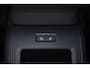 Volvo XC60 T6 Recharge AWD Plus Black Edition - Panorama/schuifdak - IntelliSafe Assist & Surround - 360º Camera - Harman Kardon audio - Adaptieve LED koplampen - Verwarmde voorstoelen, stuur & achterbank - Parkeersensoren voor & achter - Elektr. bedienb. voorstoelen met geheugen - Head up display - Draadloze tel. lader - Extra getint glas - 21' LMV