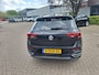 Volkswagen T-Roc 1.5 TSI Sport Business R | 150 PK | Automaat | Stoelverwarming | Navigatie | Parkeercamera | Digital Cockpit PRO | Sportstuur | LED+ | Carplay / Android Auto | Trekhaak