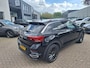 Volkswagen T-Roc 1.5 TSI Sport Business R | 150 PK | Automaat | Stoelverwarming | Navigatie | Parkeercamera | Digital Cockpit PRO | Sportstuur | LED+ | Carplay / Android Auto | Trekhaak