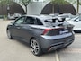 MG MG4 Electric Luxury 64 kWh FABRIEKS GARANTIE T/M 02-2031 | SOH 97% | STOEL + STUURVERWARMING | 360 CAMERA | ELEK. STOEL | KEYLESS | DODEHOEK | APPLECARPLAY | 13K KM! | RIJKLAAR |