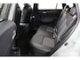 Toyota Corolla Cross 2.0 High Power Hybrid First Edition | Origineel NL | Parkeersensoren Rondom | Navigatie | Draadloos telefoonlader |