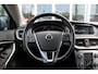 Volvo V40 T2 123PK Nordic+ | Org. NL | Standkachel | PDC Achter | Verw. Voorstoelen | Climate Control | Trekhaak |