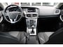 Volvo V40 T2 123PK Nordic+ | Org. NL | Standkachel | PDC Achter | Verw. Voorstoelen | Climate Control | Trekhaak |