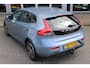 Volvo V40 T2 123PK Nordic+ | Org. NL | Standkachel | PDC Achter | Verw. Voorstoelen | Climate Control | Trekhaak |