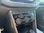 Volkswagen T-Roc 1.5 TSI Sport Business R VOLLEDIG DIGITAAL INSTRUMENTENPANEEL | PANORAMADAK | CAMERA | NAVIGATIE | MULTIMEDIA | LED VERLICHTING | DODEHOEK DETECTIE  | ADAPTIEVE CRUISE CONTROL | SFEER VERLICHTING | PARKEERSENSOREN | R-LINE