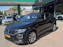 Volkswagen T-Roc 1.5 TSI Sport Business R VOLLEDIG DIGITAAL INSTRUMENTENPANEEL | PANORAMADAK | CAMERA | NAVIGATIE | MULTIMEDIA | LED VERLICHTING | DODEHOEK DETECTIE  | ADAPTIEVE CRUISE CONTROL | SFEER VERLICHTING | PARKEERSENSOREN | R-LINE