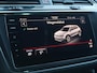 Volkswagen Tiguan 1.4 TSI 245 pk DSG eHybrid R-Line | Trekhaak | 360 Camera | LED Matrix | ACC | Stoel + Stuurverwarming | Oryx White | Side Assist | Elektrische Klep |
