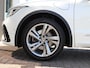 Volkswagen Tiguan 1.4 TSI 245 pk DSG eHybrid R-Line | Trekhaak | 360 Camera | LED Matrix | ACC | Stoel + Stuurverwarming | Oryx White | Side Assist | Elektrische Klep |