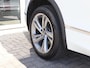 Volkswagen Tiguan 1.4 TSI 245 pk DSG eHybrid R-Line | Trekhaak | 360 Camera | LED Matrix | ACC | Stoel + Stuurverwarming | Oryx White | Side Assist | Elektrische Klep |