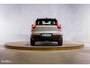Volvo XC40 2.0 T5 AWD R-Design | Zwenkbare trekhaak | 2.100 Kg Trekgewicht | Panorama dak | Blis | Harman Kardon | 360 Camera |