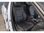 Volvo XC40 2.0 T5 AWD R-Design | Zwenkbare trekhaak | 2.100 Kg Trekgewicht | Panorama dak | Blis | Harman Kardon | 360 Camera |