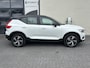Volvo XC40 2.0 T5 AWD R-Design | Zwenkbare trekhaak | 2.100 Kg Trekgewicht | Panorama dak | Blis | Harman Kardon | 360 Camera |