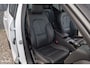 Volvo XC40 2.0 T5 AWD R-Design | Zwenkbare trekhaak | 2.100 Kg Trekgewicht | Panoramadak | Blis | Harman Kardon | 360 Camera |