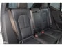 Volvo XC40 2.0 T5 AWD R-Design | Zwenkbare trekhaak | 2.100 Kg Trekgewicht | Panoramadak | Blis | Harman Kardon | 360 Camera |