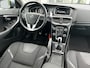 Volvo V40 2.0 T3 Nordic+ Climate control, Cruise control, Verwarmde stoelen voor, Parkeerverwarming, Full Led verlichting, Volvo On Call,