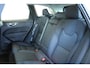 Volvo XC60 2.0 T6 Plug-in hybrid AWD Plus Dark | 360° Parkeercamera | Parkeersensoren voor + achter | Google infotainment | Stoelverwarming | Stuurwielverwarming |