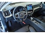 Volvo XC60 2.0 T6 Plug-in hybrid AWD Plus Dark | 360° Parkeercamera | Parkeersensoren voor + achter | Google infotainment | Stoelverwarming | Stuurwielverwarming |