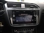 Volkswagen Tiguan 1.4 TSI 4Motion R-Line 150PK DSG | Panoramadak | Trekhaak | Lederen bekleding | Stoelverwarming | Spiegelpakket | Led plus  | Stoelverwarming