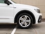 Volkswagen Tiguan 1.4 TSI 4Motion R-Line 150PK DSG | Panoramadak | Trekhaak | Lederen bekleding | Stoelverwarming | Spiegelpakket | Led plus  | Stoelverwarming