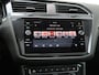 Volkswagen Tiguan 1.4 TSI 4Motion R-Line 150PK DSG | Panoramadak | Trekhaak | Lederen bekleding | Stoelverwarming | Spiegelpakket | Led plus  | Stoelverwarming