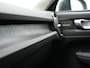 Volvo XC40 T5 Ultimate Dark PHEV 262pk Dealer O.H. | Trekhaak Af Fabriek | Panodak | 360 Camera | Harman & Kardon | Lederen Sportstoelen Memory & Verwarmd | Cruise Control | Apple Carplay | Navigatie | Stuur Verwarmd | Keyless | DAB |