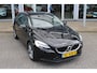 Volvo V40 T3 153PK Nordic+ | Trekhaak | Verw. Voorruit | Verw. Voorstoelen | Standkachel | PDC Achter | 17" LMV |