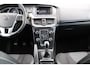 Volvo V40 T3 153PK Nordic+ | Trekhaak | Verw. Voorruit | Verw. Voorstoelen | Standkachel | PDC Achter | 17" LMV |