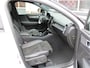 Volvo XC40 2.0 T4 190PK R-Design Automaat /NAVI/Panoramadak/Trekhaak/Cruise control/PDC/20'LM/Leder/Camera/LED/NAP!