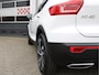 Volvo XC40 2.0 T4 190PK R-Design Automaat /NAVI/Panoramadak/Trekhaak/Cruise control/PDC/20'LM/Leder/Camera/LED/NAP!